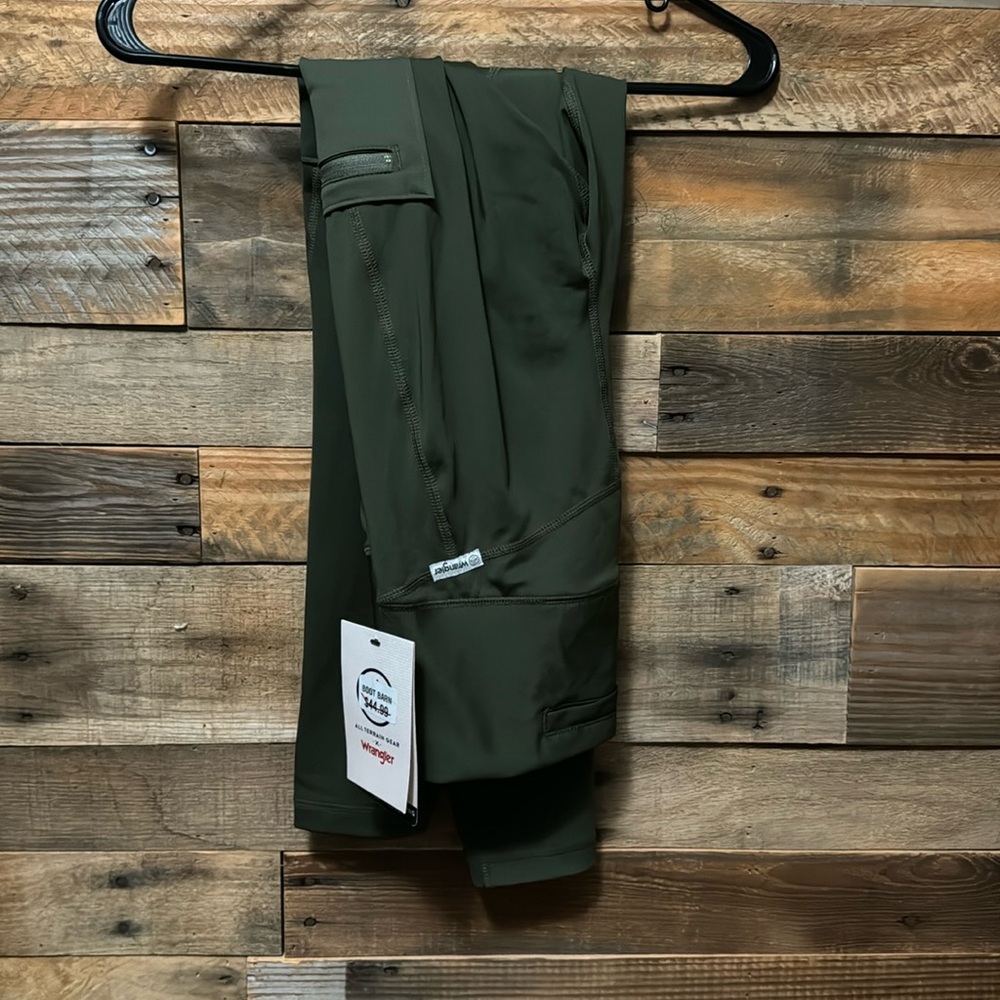 BNWT Wrangler leggings